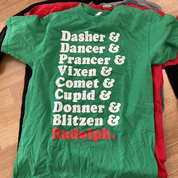 Mens Christmas Shirt LOT Size Medium Lot Of 4 Tees Crew Neck - Picture 3 of 9